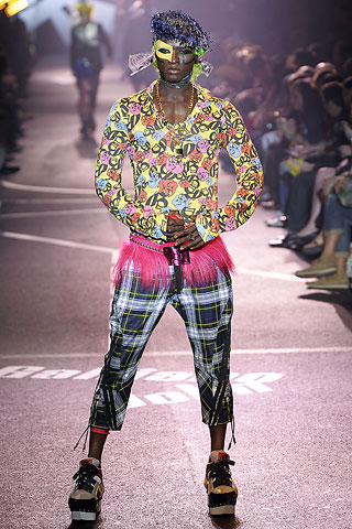 John Galliano / - 2009